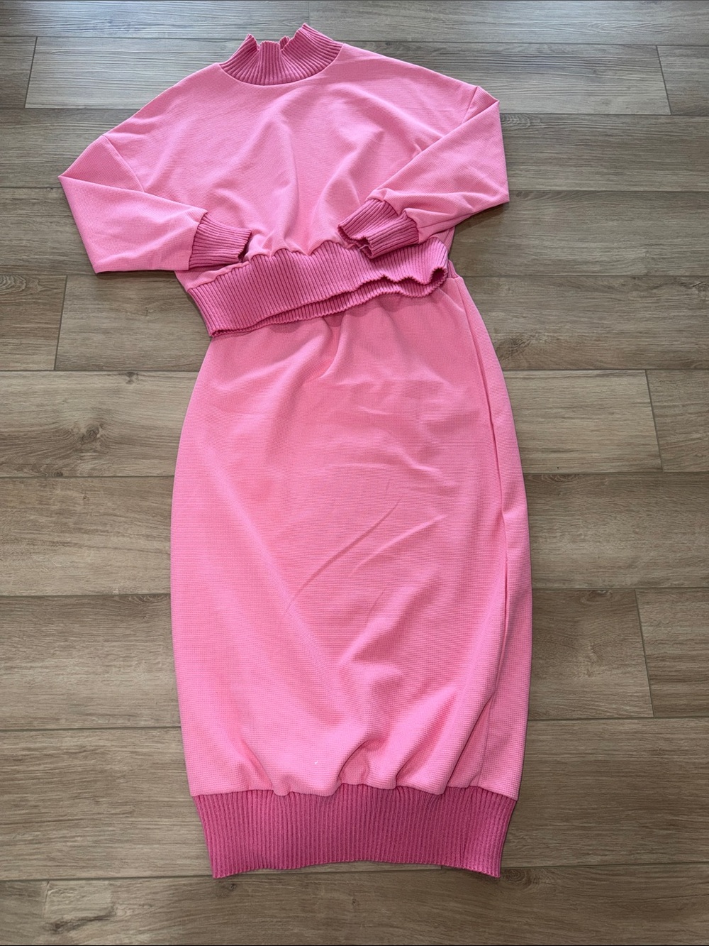 Women's Pink Knit Two-Piece skirt Set turtleneck top & waffle knit style Large - Picture 2 of 6